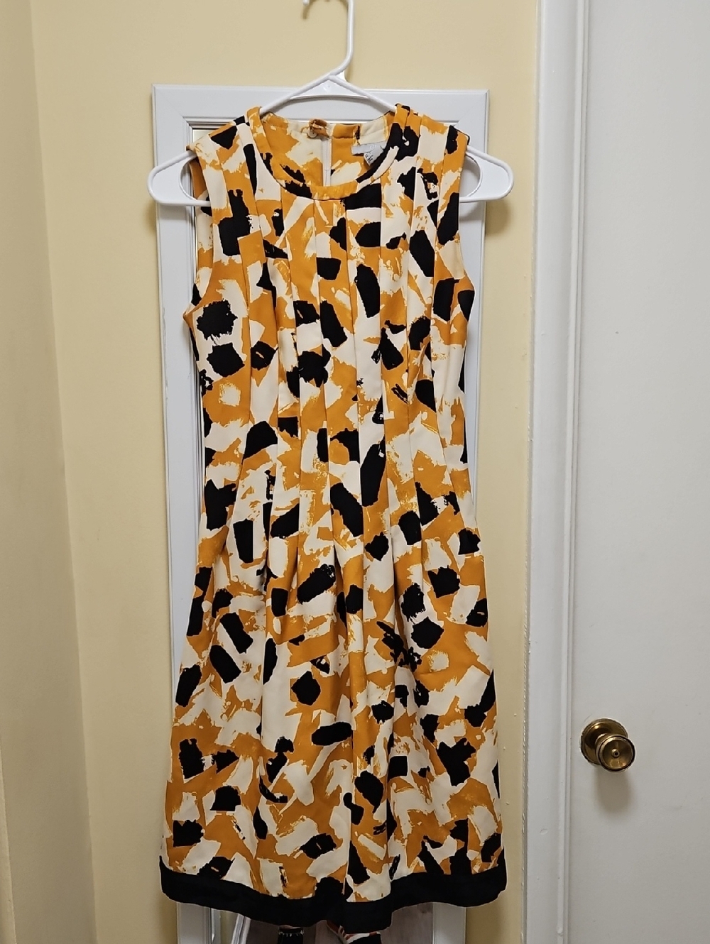 H&M Sleeveless Abstract Print Dress in Mustard, Black & White